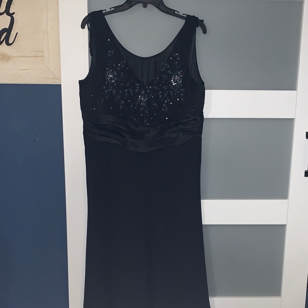 Metaphor Black Sleeveless Dress